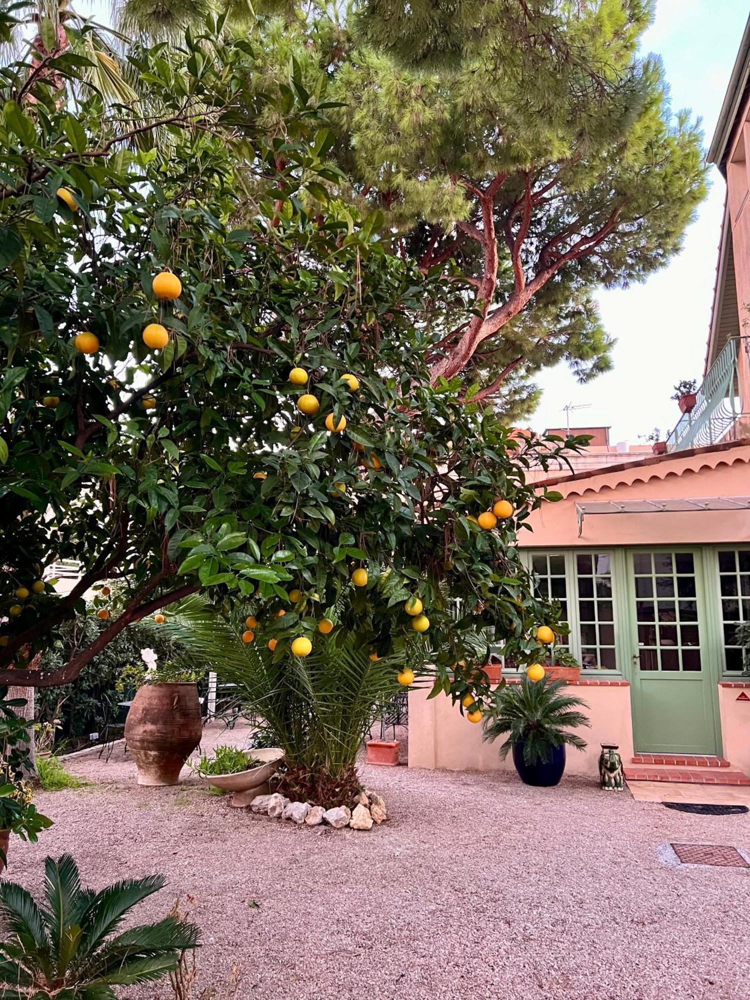 Le Ponteil 2* Antibes
